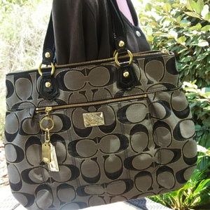 Coach purse with wallet